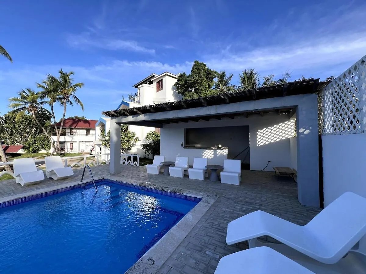 Front Beach Punta Rucia Villa